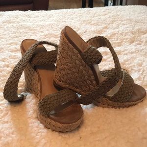 Authentic Stuart wieitzman platform shoes